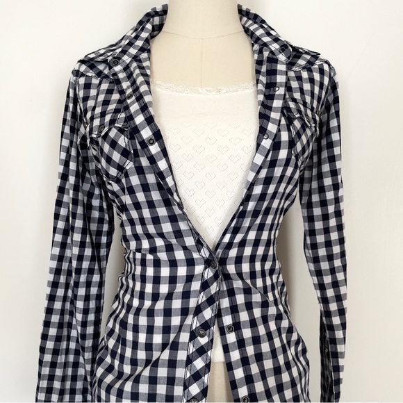 NWT Ariat- Blue Check Button Up - Picture 3 of 7